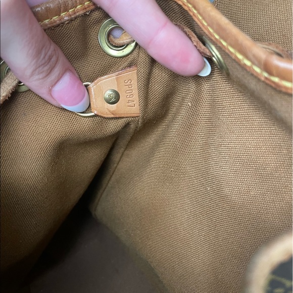 LOUIS VUITTON MINI MONTSOURIS BACKPACK HAND BAG - Picture 8 of 9